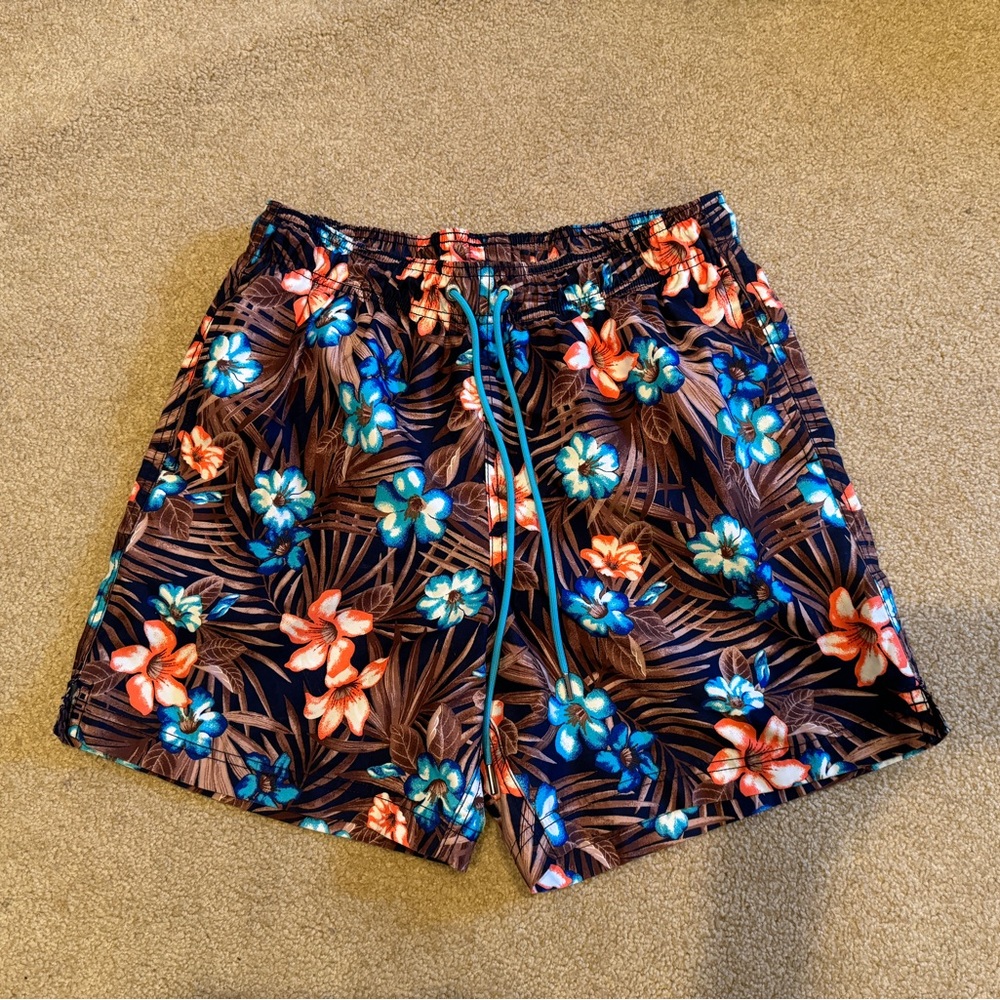 Men’s Lands End Swim Trunks size M